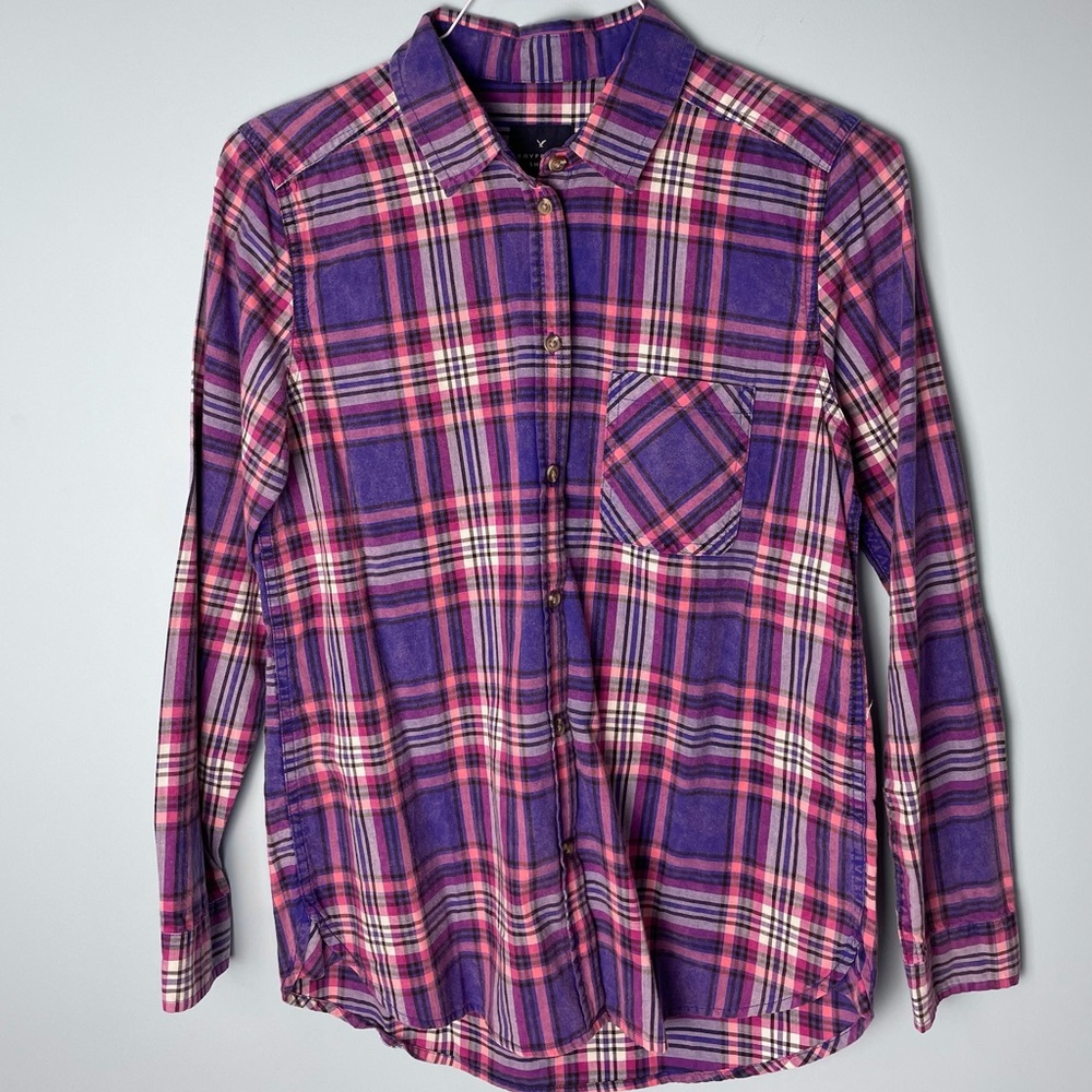American Eagle Pink/Purple Plaid Flannel Button Down Boyfriend Shirt